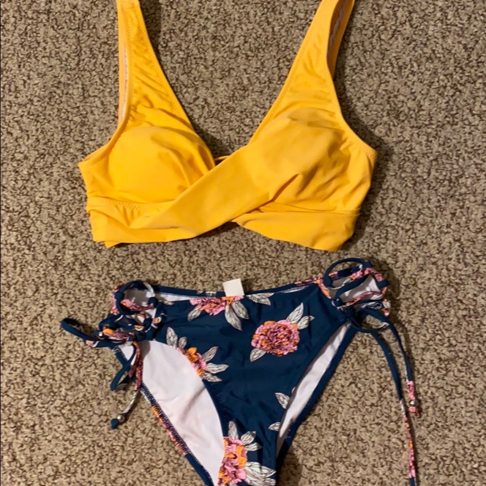 Bathing suit